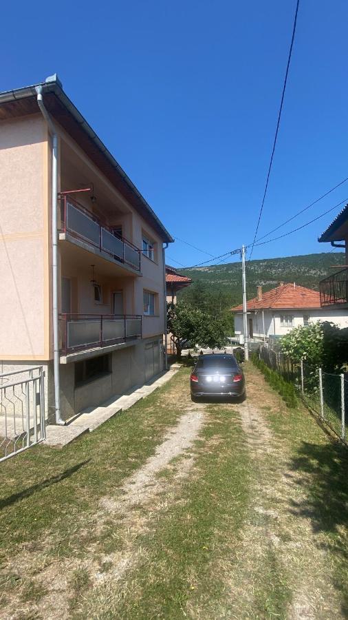 Apartman “Iva” Apartment Drvar Luaran gambar