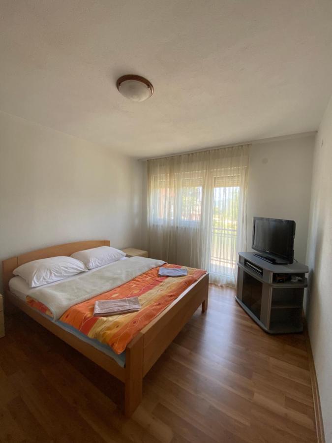 Apartman “Iva” Apartment Drvar Luaran gambar